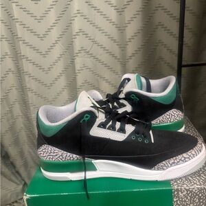 Jordan Retro 3s